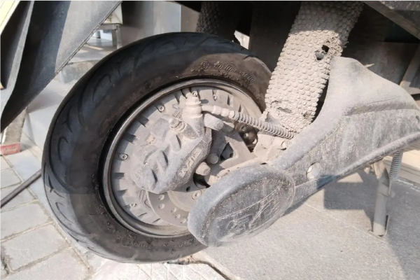 玉林市电动车补胎换胎